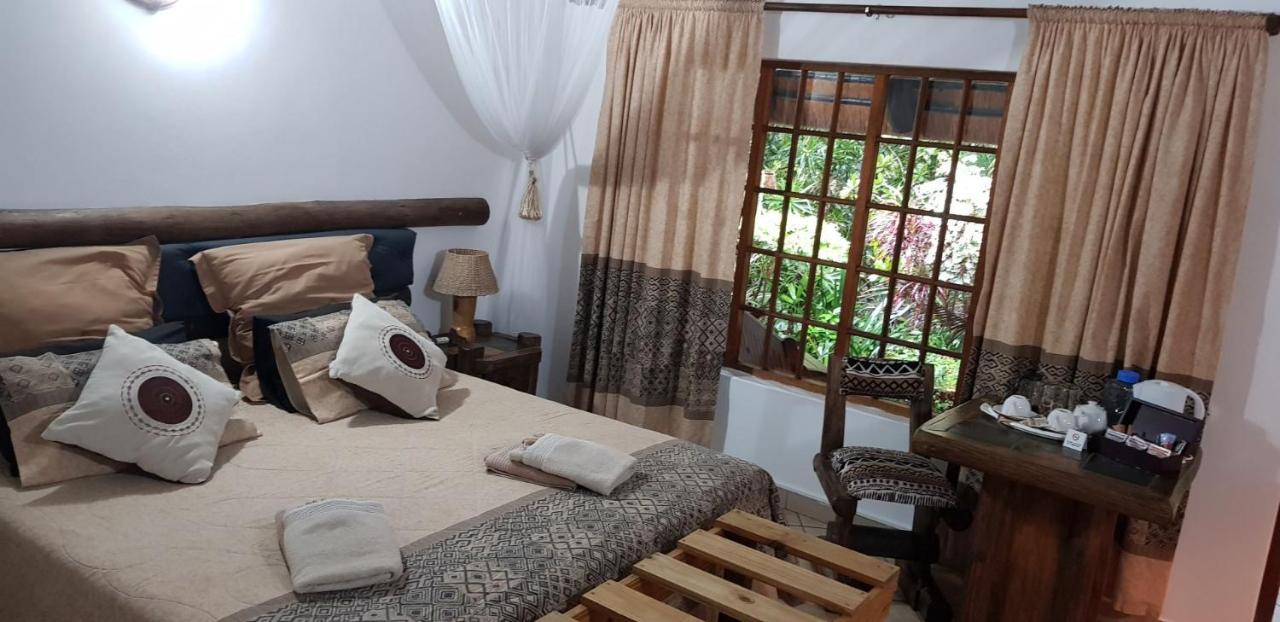 African Ambience Guest House Saint Lucia Estuary Extérieur photo